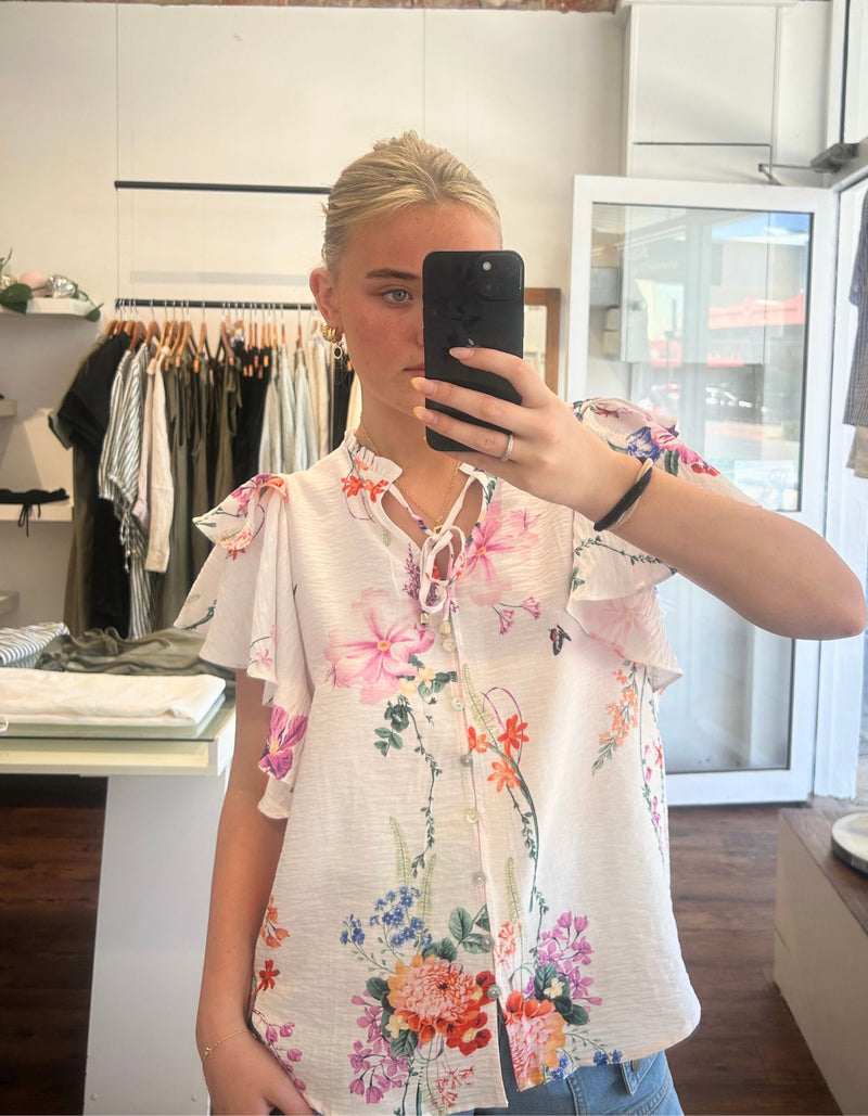 Faye Flutter Sleeve V Neck Top in White Floral